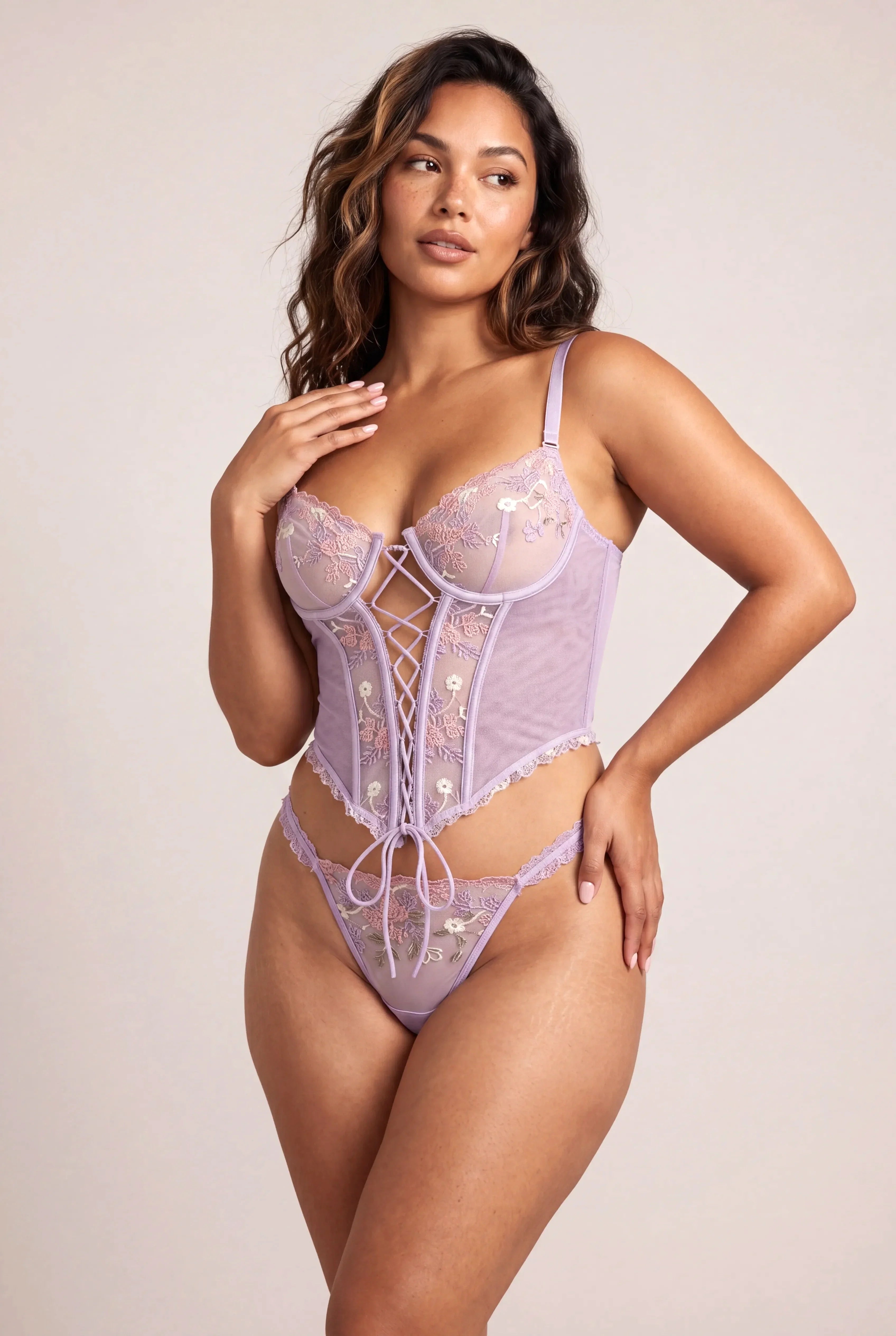 Ensemble Deux Pi Ces Corset Armatures String Assorti Lilas - NAKED Underwear - Mannequin debout face