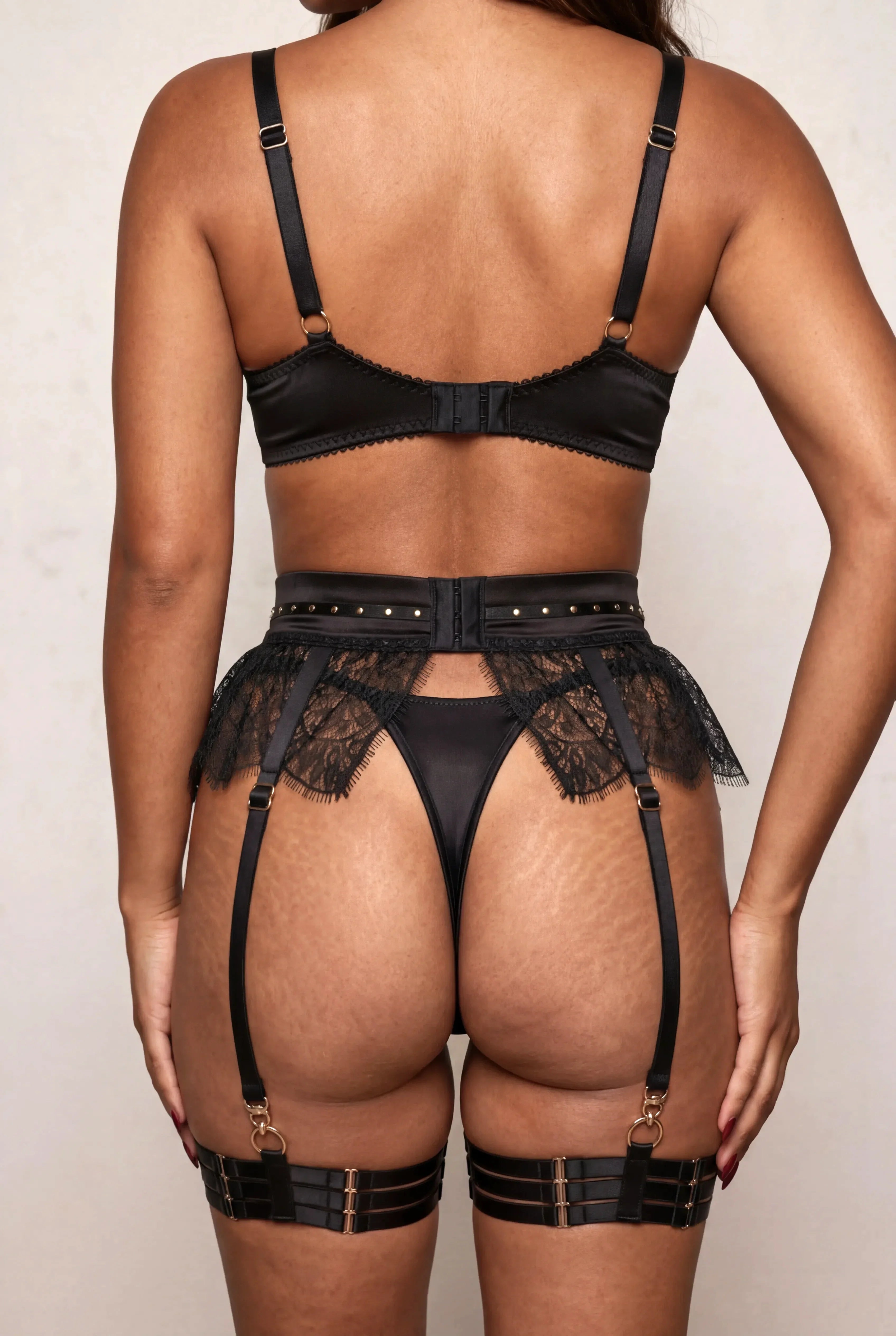 Ensemble Lingerie Pour Femme Cinq Pi Ces Sorento Noir - NAKED Underwear - Close-up produit dos